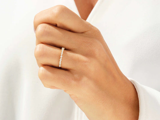 0.26ct Round Diamond Wedding Band in 9k Gold