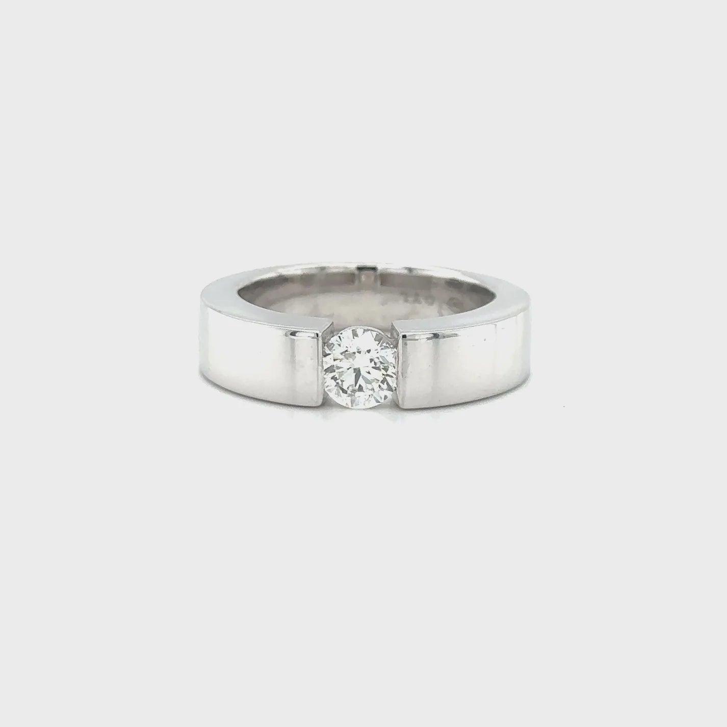0.40ct VS2 F Round Brilliant Natural Diamond Ring in 18k White Gold