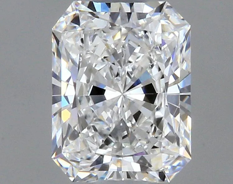 0.33ct Radiant Natural Diamond (Colour E, Clarity IF, GIA)