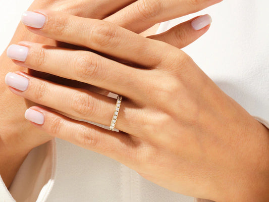 0.33ct Basket Eleven-Stone Diamond Wedding Band in 9k Gold