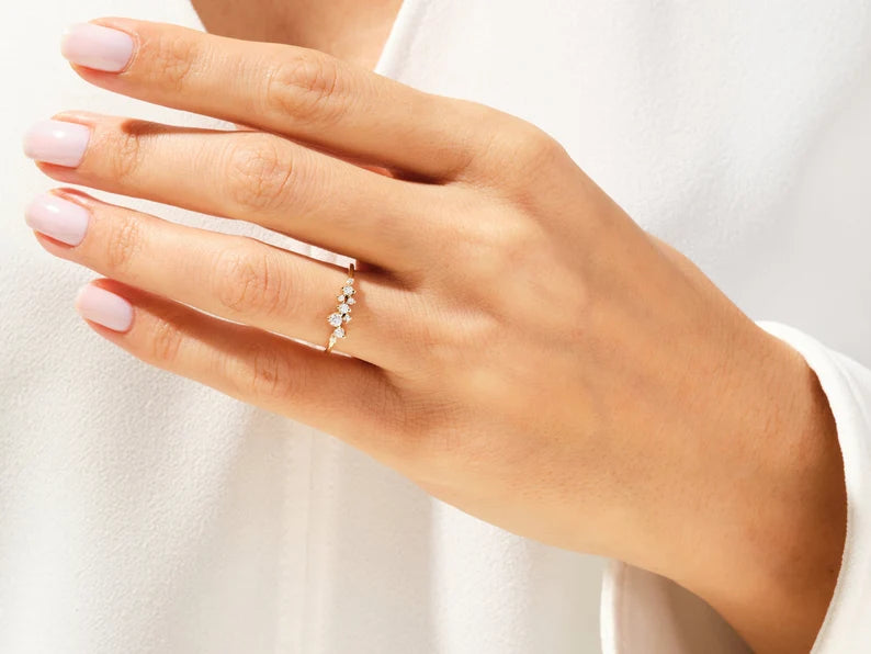 0.19ct Floating Cluster Diamond Wedding Band in 9k Gold