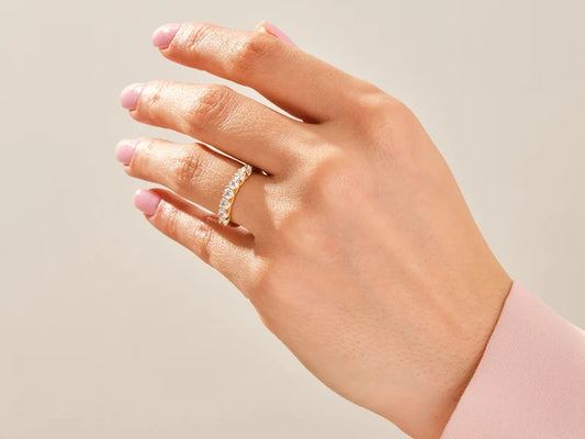 0.35ct Round Seven-Stone Trellis Half-Eternity Wedding Band in 9k Gold